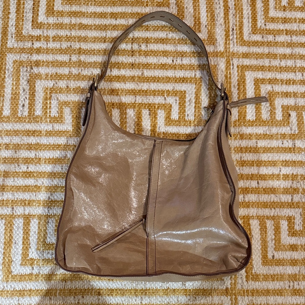 HOBO Marley Taupe Vintage hide
Leather Adjustable Shoulder Strap Boho
Bag